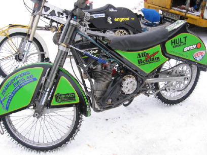 Morgongåva 2006-02-19
Uffe Engenströms cykel. TIBO-ram?
