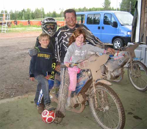 Team Duncan
Bobby med hela familjen.
Tove, Bobby, Robert jnr, och Iona
