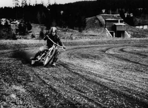 Lövsta 1957
Torbjörn Dannö 1957 på Lövsta IP på Frösön
