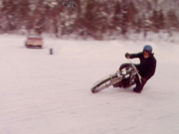 Isracing på Rannåstjärn 1968
Isracing på Rannåstjärn 1968
Bosse Kindgren
Foto: Janne Jonsson
