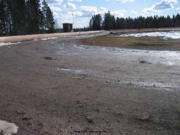 Banan 25 april 2010
Banan ser inte rolig ut!
Jag vete faen vad som hänt med den sedan i höstas....
