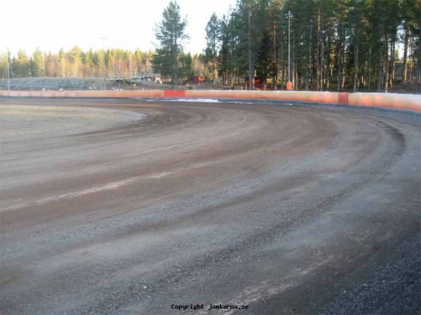 Startkurvan 9 maj
Fortfarande is kvar i skuggan
