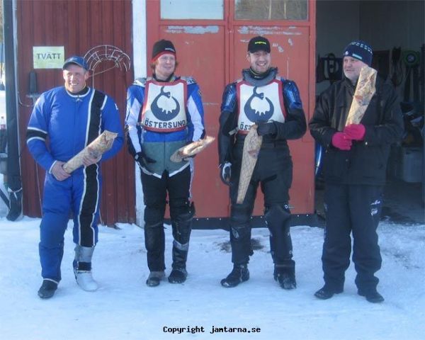 Jämtarnas segrande lag
Seriematch 6 mars 2010
P-A Lindström, Johan Lundkvist, Lars Ringbert och Kjellis Gudmundsson
